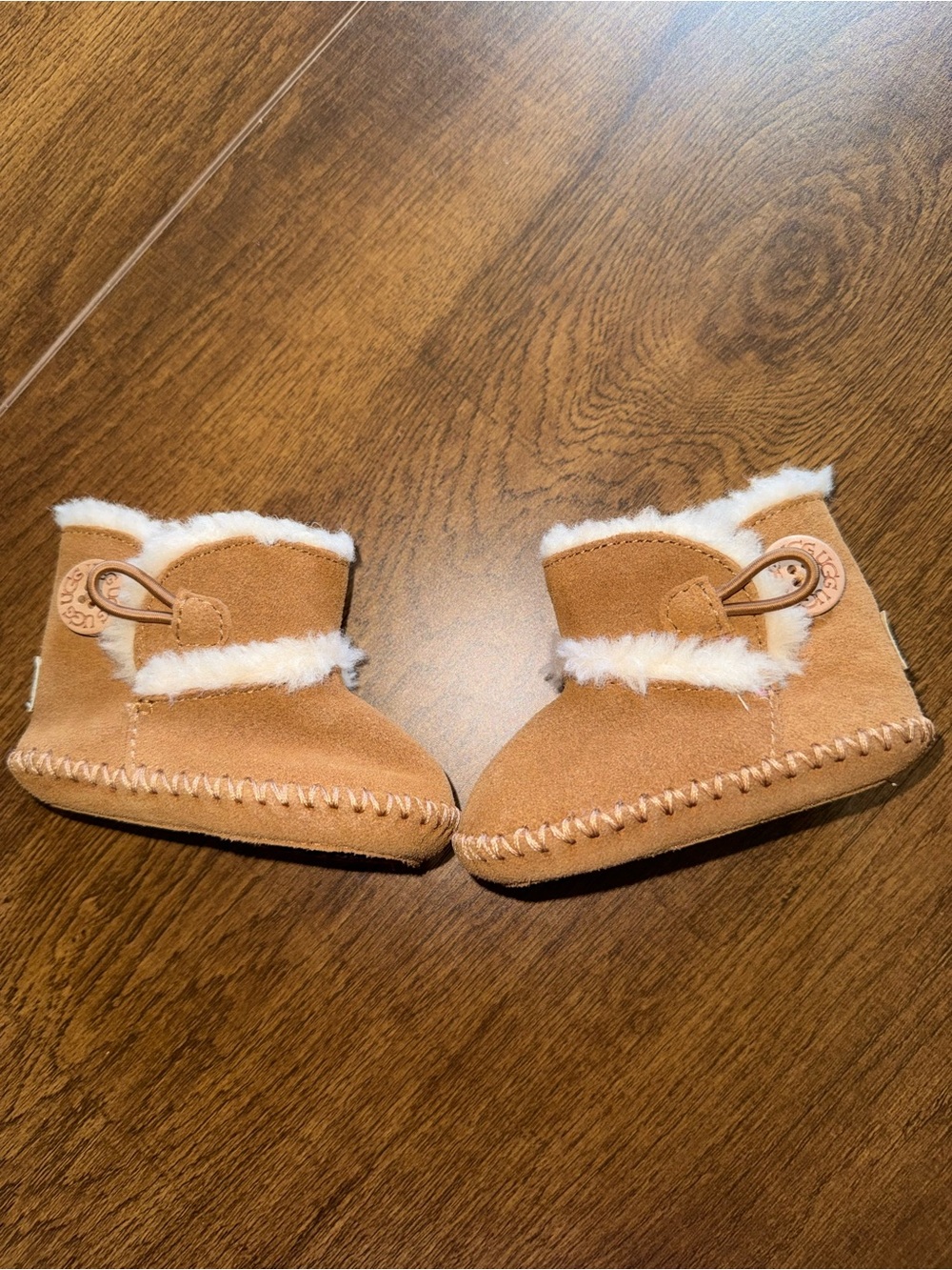 UGG Infant Chestnut Tan Shearling Moccasin Booties Booties Unisex Kids 0/1 - Picture 3 of 9
